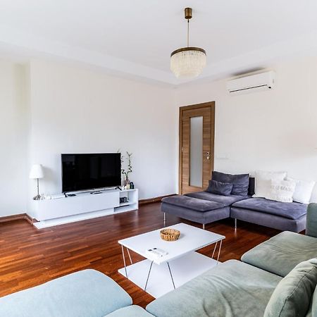 Ferienwohnung Spacious Flat Near Bagdat Avenue In Suadiye Istanbul Exterior foto